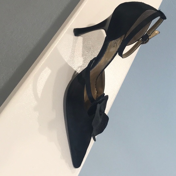 Heels - Picture 2 of 2